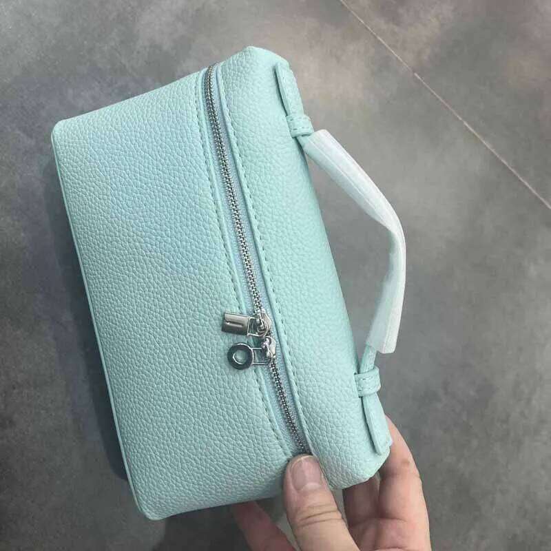 Designer Luxury New Brand Designer Elegant Handbag Classic Retro Casual High Street Solid Color Women Crossbody Bag