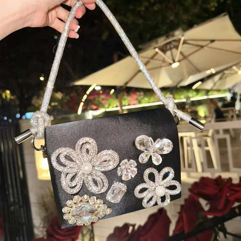 2025 Crystal-Studded Floral Square Box Clutch Women's Rhinestone Evening Bag For Weddings And Galas New Fashion Accessory