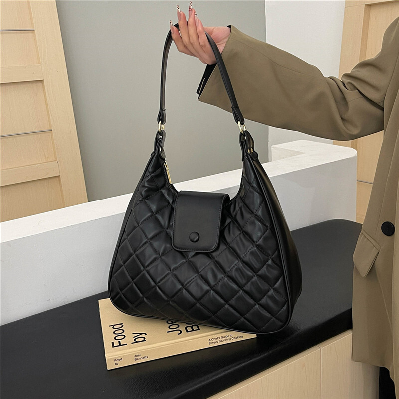 Free Shipping Designer Bag Lingge Handheld Single Cross Shoulder Womens Bag Fashionable And High End Small Fragrant Style 2025 New Edition