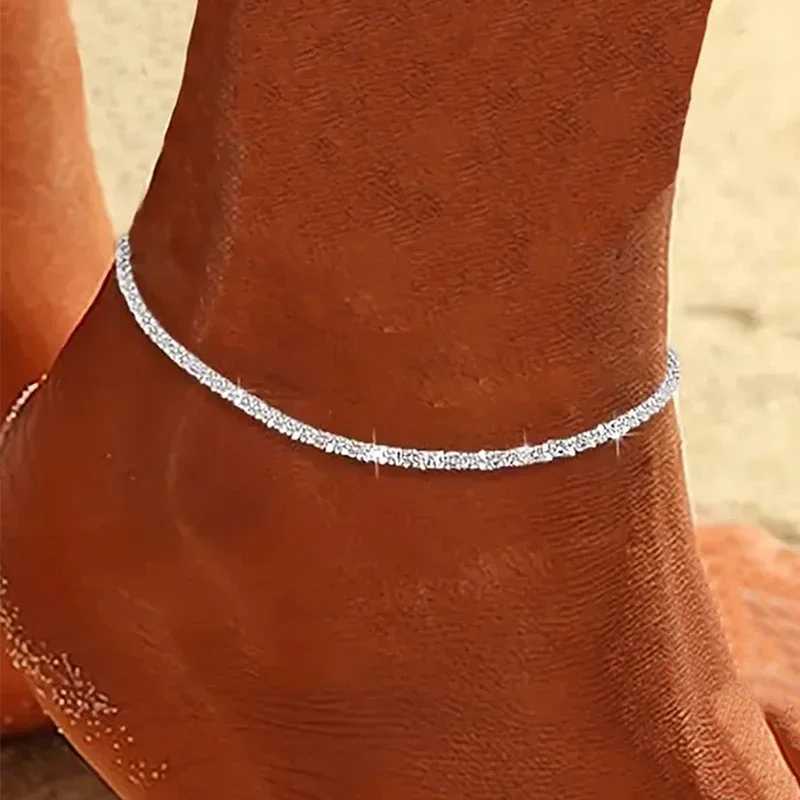 Huitan Exquisite 925 Sterling Silver Anklet Luminous Stylish Female Show Off Legs Jewelry Accessory Summer Beach Party Jewelry W250604