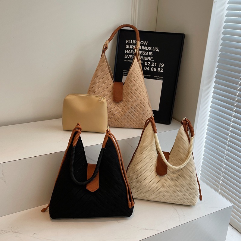 Free Shipping Designer Bag Autumn And Winter Large Capacity For Women 2025 New Casual Commuter Shoulder Lightweight Knitted Tote Bucket Bag