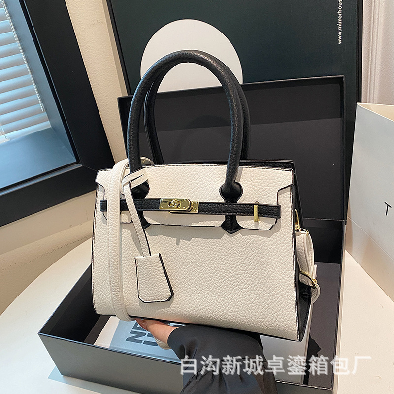 Designer Bag Fashion Ladies Handbag Leather Versatile Blue Large Zipper Rhombus Outdoor Leisure Spacious Tote