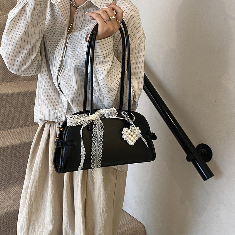 designer Niche Texture Fashion Shoulder Bag 2025 Spring New Fashion Underarm Bag High-end Handheld Commuter Bag