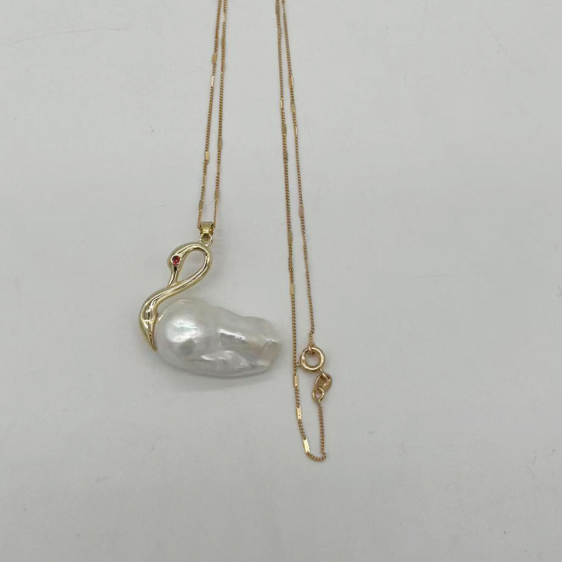 Retro Style Natural Pearls Pendant with Unique Swan Design - Necklaces for Women