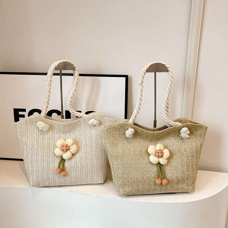 Trendy Large Capacity Woven for Women 2025 New Single Shoulder Fashion Straw Beach Casual Tote Bag