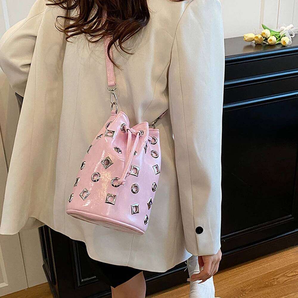 Women's Bags Designer Hollow Rivet Bucket Punk Studded Shoulder For Women Drawstring Crossbody Bags NEW Mini Women's Bag Soft Purses