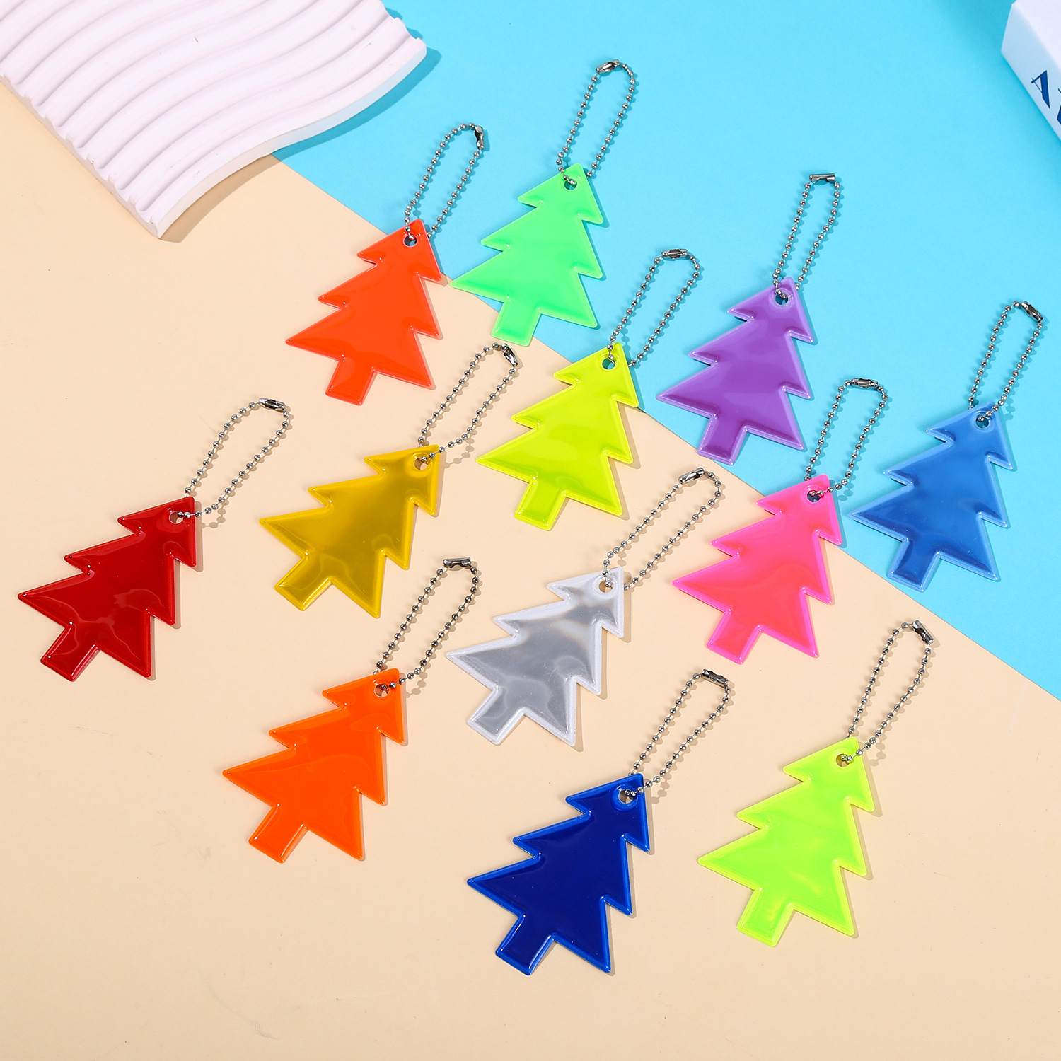 Christmas Tree Shaped Glow-in-the-Dark Backpack Pendant - Perfect Holiday Decorations with Multiple Color Options