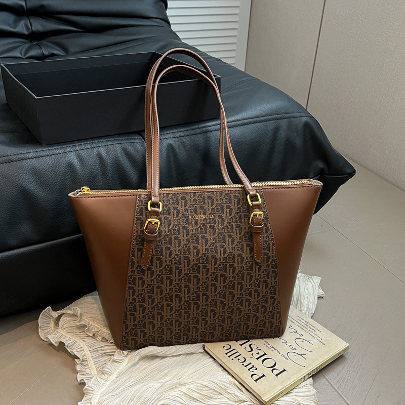 Hot new free shipping designer bags for womens black white brown Large capacity fashionable versatile shoulder bag