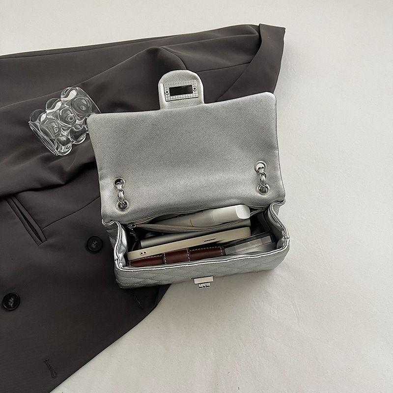 Designer 2025 New Fashionable Shoulder Bag Small Fragrant Style Diamond Grid Chain Shoulder Crossbody Bag European And American Classic Buckle Women&#