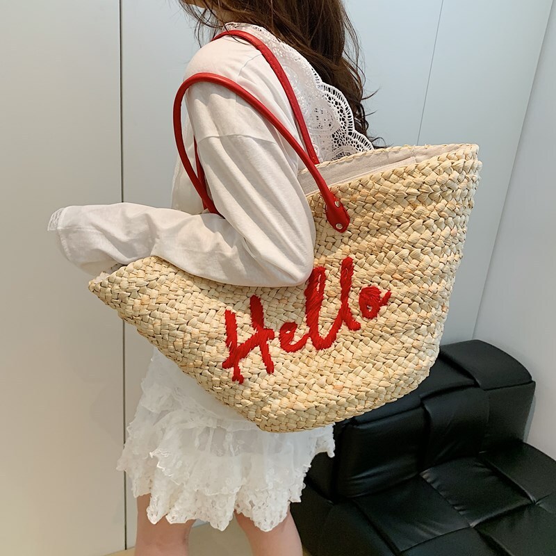 designer Beach Vacation Bag 2025 New Handwoven Shoulder Bag Large Capacity Beach Tote Basket Stra