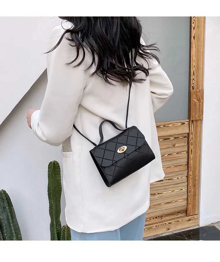 Mini Summer Diamond-Shaped Single-Shoulder Womens Bag a Versatile Fashionable and Simple Small Square Bag That Can Be Carried XJ250604