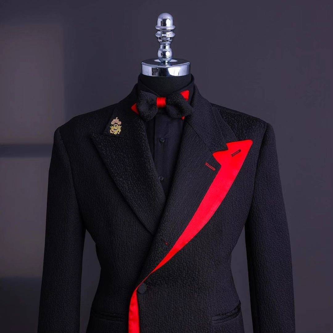 Classic Wedding Tuxedos Handsome Men Suits With Peaked Lapel 2 Pieces Set Jacket Vest Business Blazers Customized High Quality