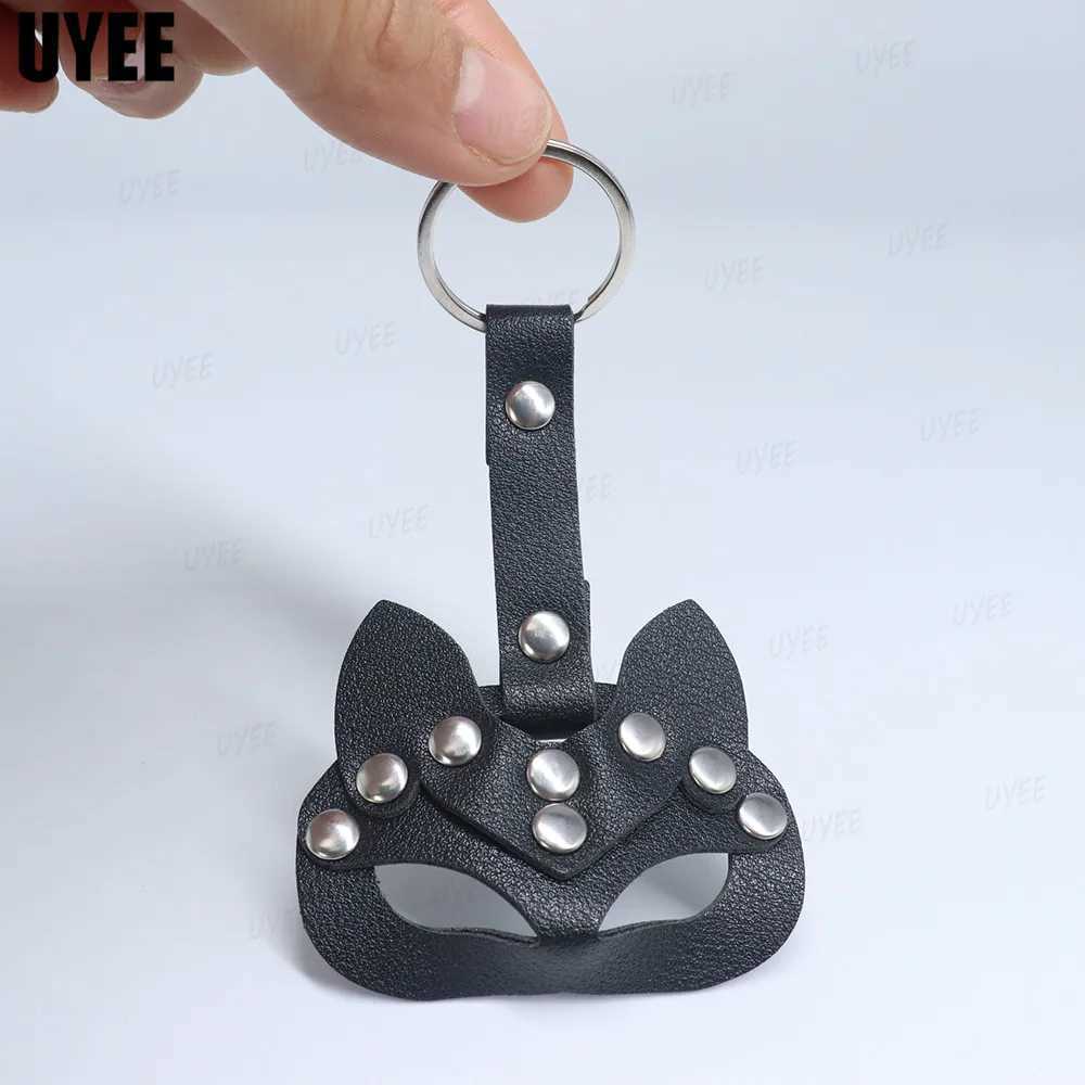UYEE Handmade Punk Fox Keychain PU Leather Metal Rivet Ladies Car Keychain Pendant Luxury Design Decoration for Bag Couples Gift M250604