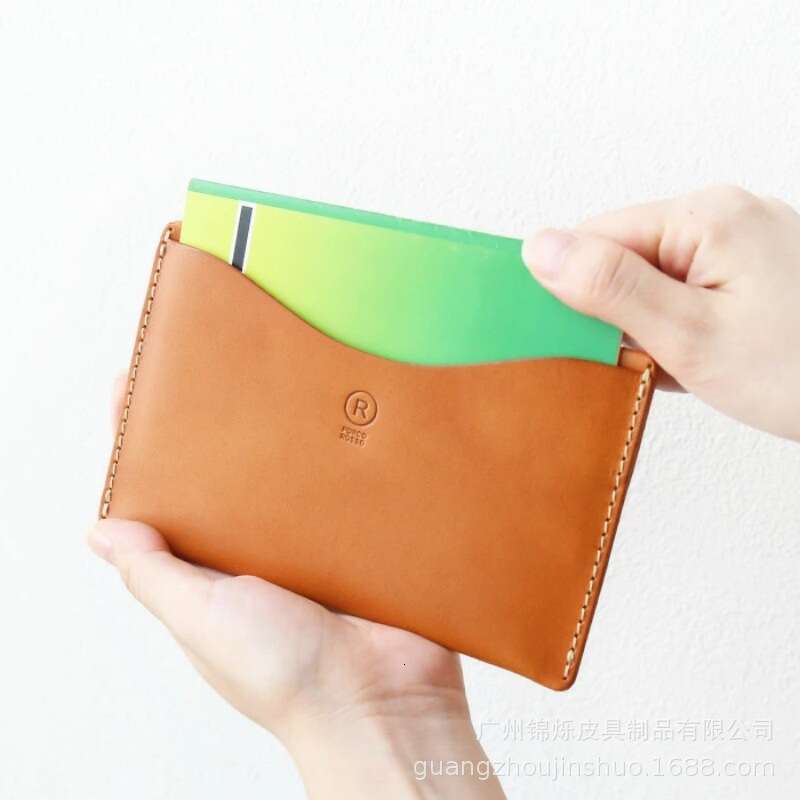 Lotte Hot-Selling Genuine Short Crazy Horse Leather Men's Business Simple Multi-Functional Passbook Storage Bag