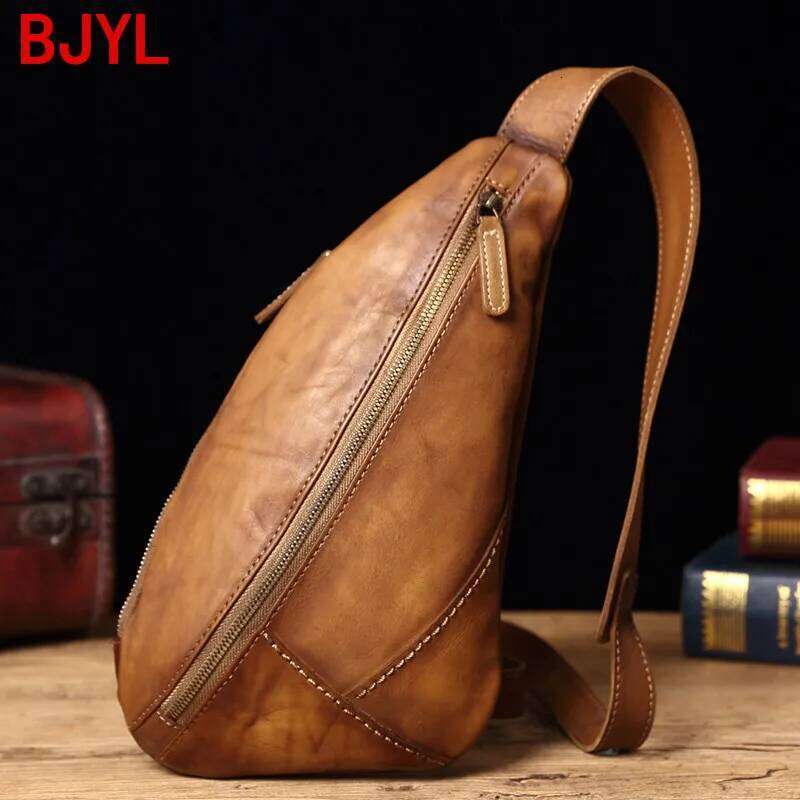 Vintage Genuine Leather Men's Chest Casual Messenger Retro Shoulder Fashion 2025 New Small Bag Soft Men Cotton