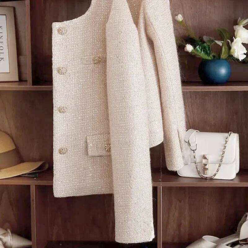 Women's Kanai Elegance Coat - Stylish French Tweed Jacket with a Modern Twist