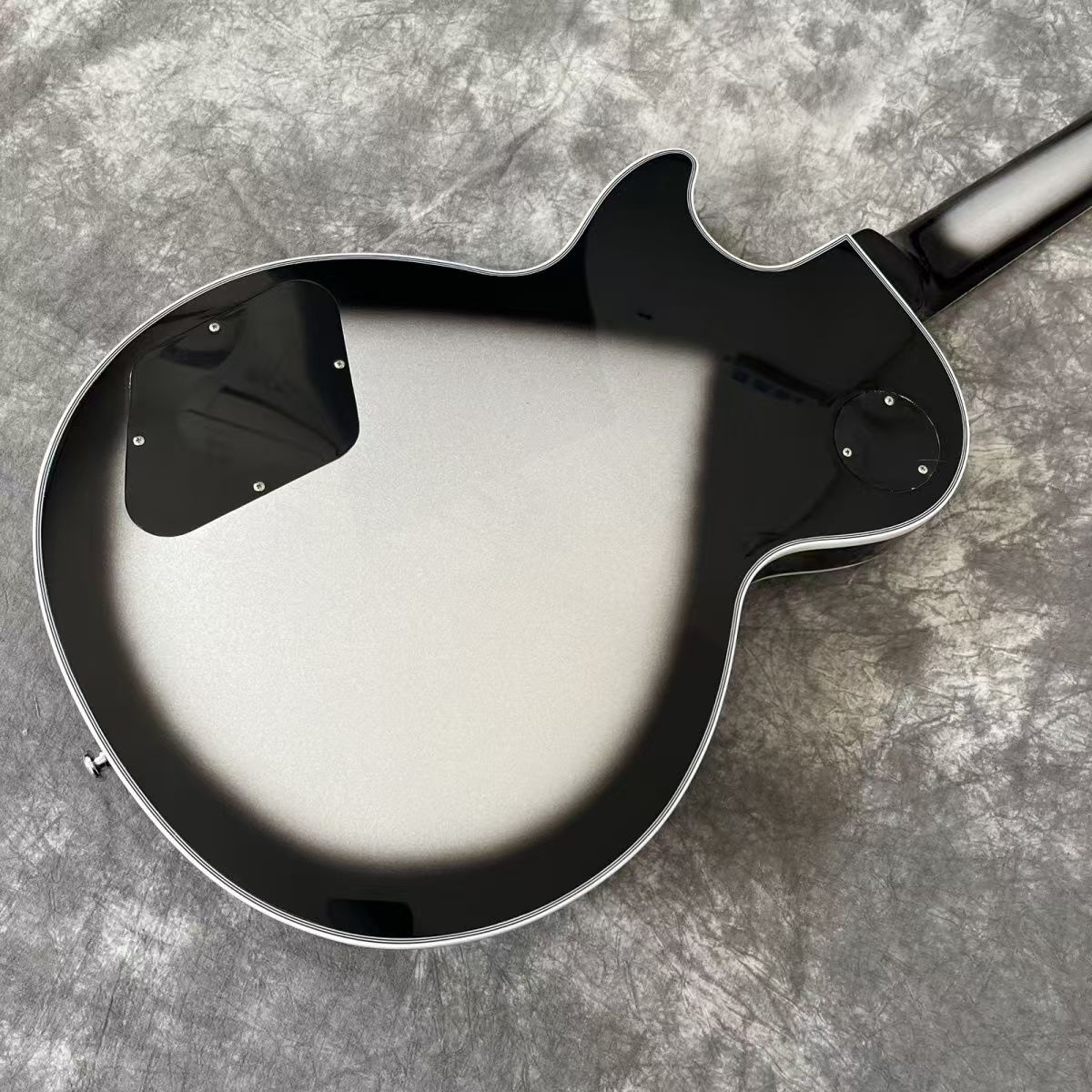 Gray Electric Guitar with Black Ring for Personalization