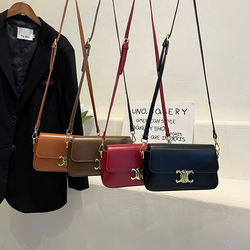 Designer bag 2025 new trend crossbody bag shoulder bag fashionable versatile handbag high-quality versatile bag essential for going out on the street