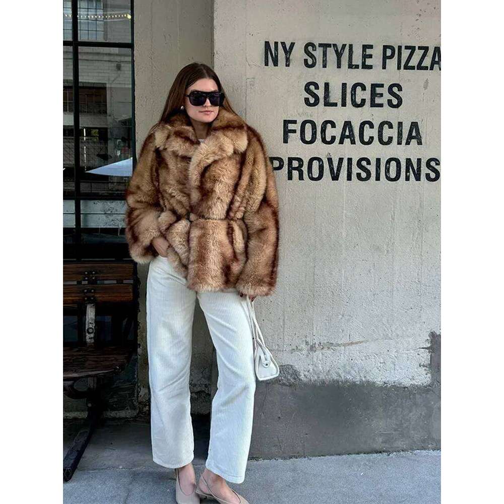 Vintage Faux Fur Women Coat Full Sleeve Loose Lady Jacket 2025 Early Spring Fashion Elegant Belt Thicken Warm Female Outwear