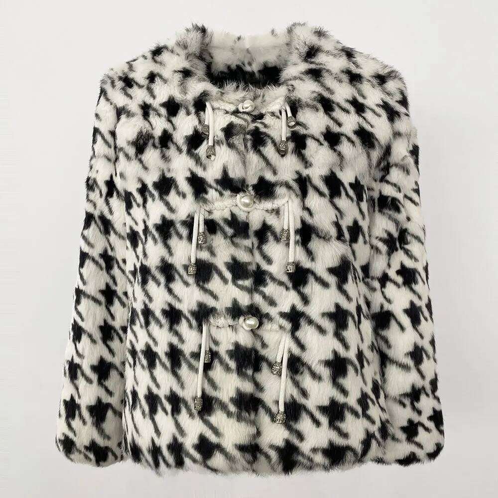 MENINA 2025 New Real Natural Rabbit Fur Coat Winter Jacket Women Thick Warm Pattern Elegant Outerwear Streetwear Fashion Tops