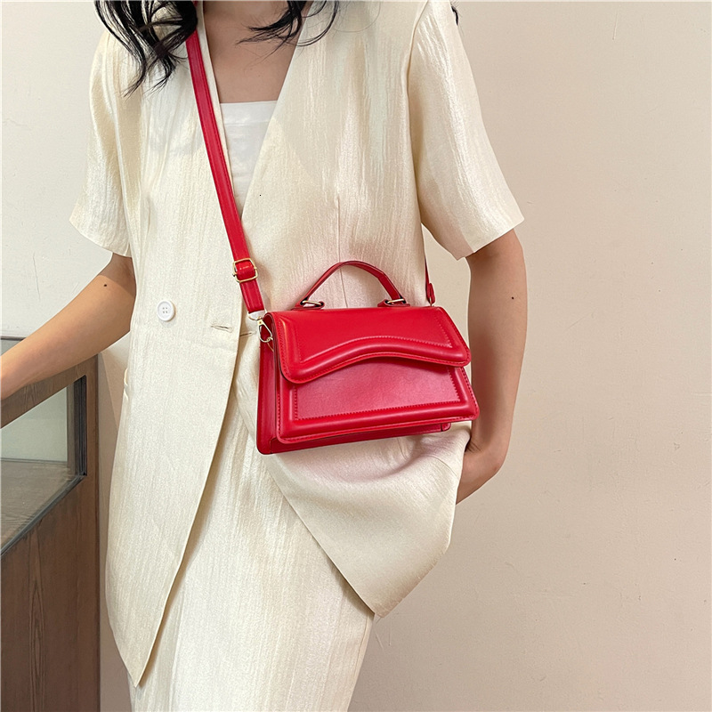 High quality brand high-quality new style free designer bag fashionable shoulder bag simple fresh and beautiful bag handbag crossbody bag free designe