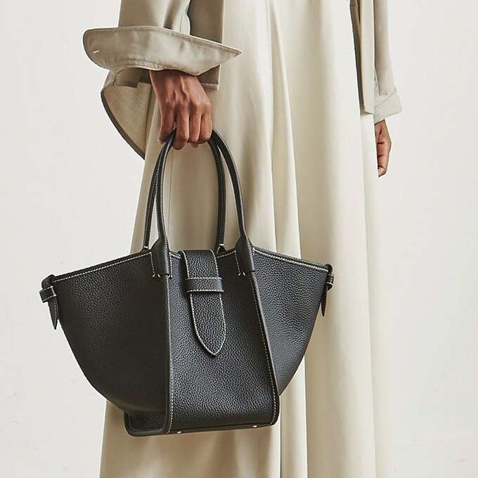 Women's Bags Designer Women's Bags Designer Niche VASIC New Wing Cowhide Handbag Women's Swing Bag