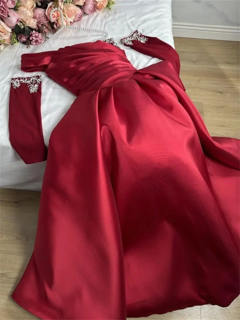 Rhinestones Beaded One Shoulder Gala Prom Dresses A-Line Black Satin Evening Gown With Removable Sleeves Formal Occasion Dress For Women