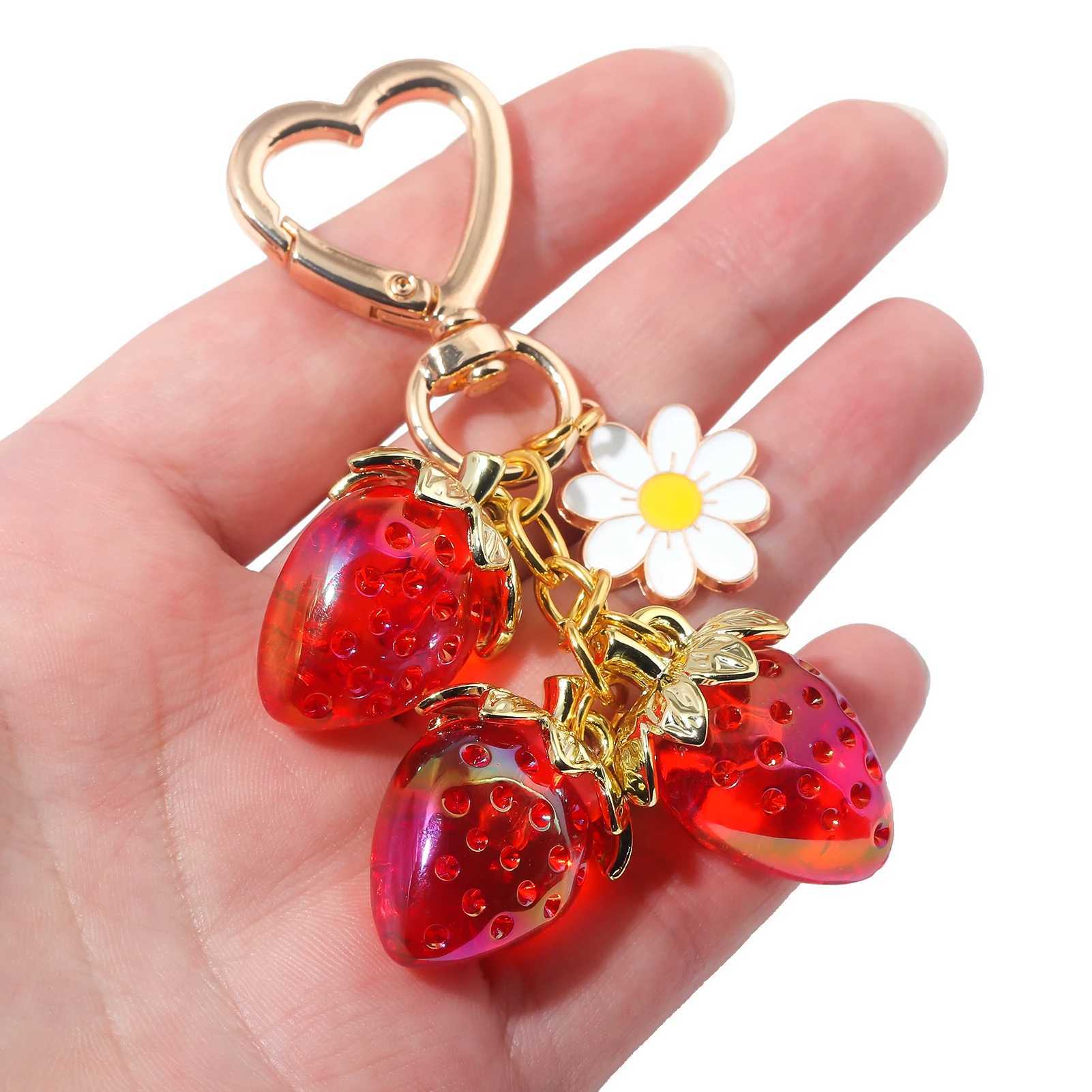 Cute Strawberry Bag Pendant Keychain Kawaii Heart Flower Daisy Key Chain for Women Girls Bag Purse Pendant Accessories Gift M250604