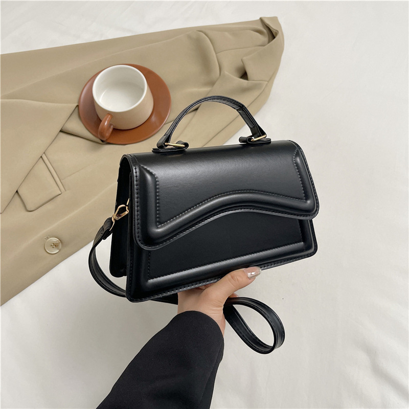 High quality brand high-quality new style free designer bag fashionable shoulder bag simple fresh and beautiful bag handbag crossbody bag free designe