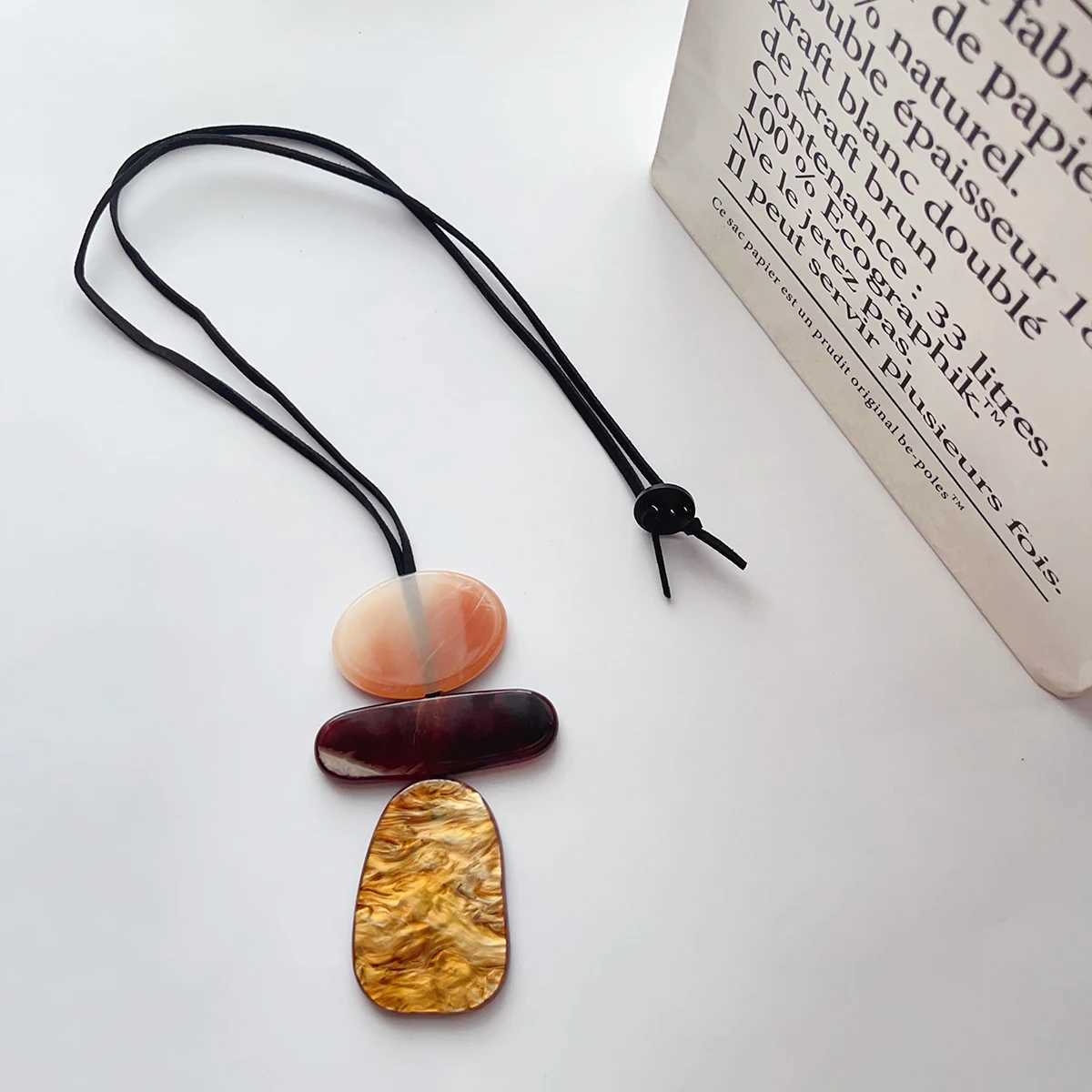 Fashion simple retro Bohemian style acrylic resin irregular personality pendant long autumn winter sweater chain necklace for women XJ250604