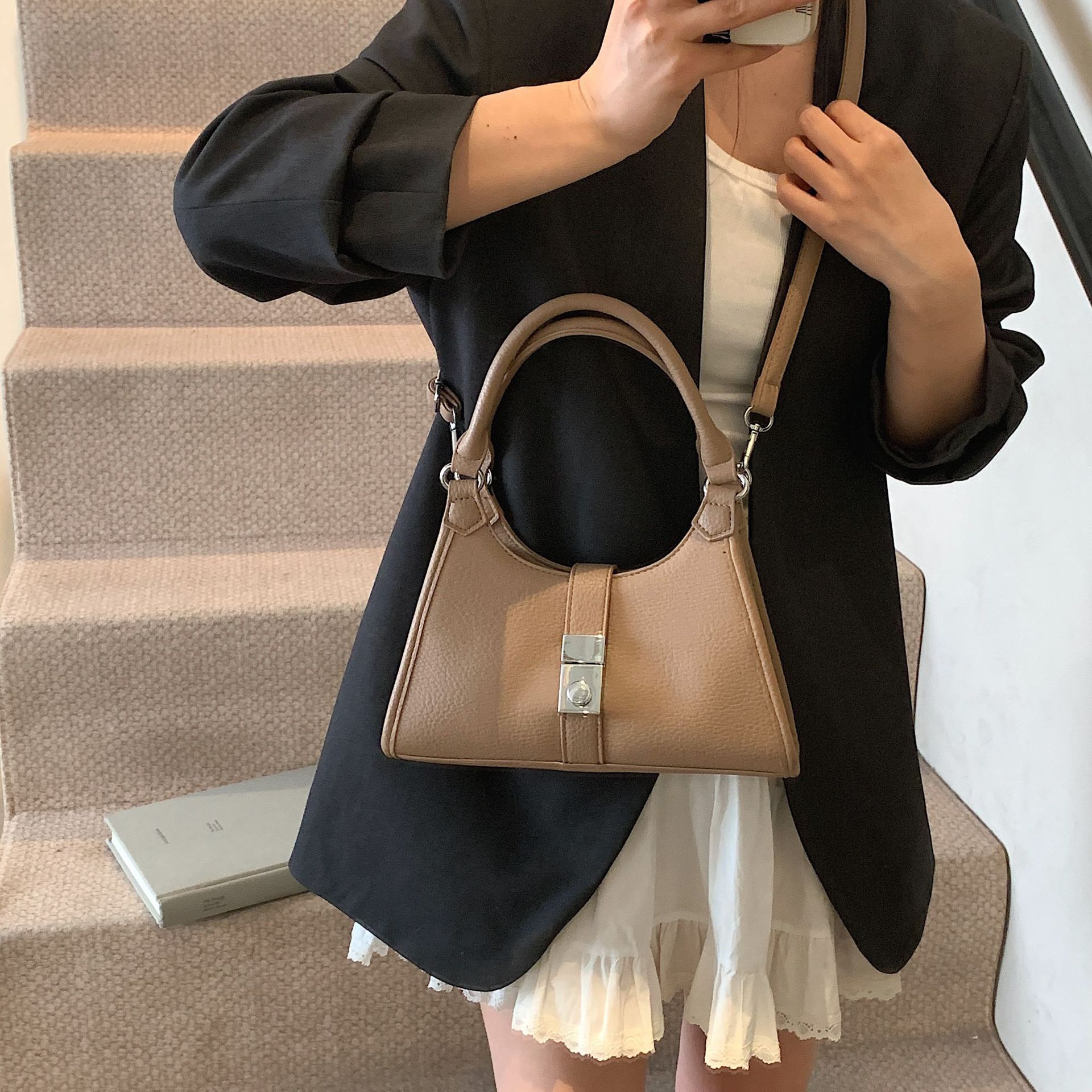 designer Vintage Simple Lock Handbag for Women 2025 New Trendy Fashion Single Shoulder Underarm Bag High-end Crossbody Bag for Women