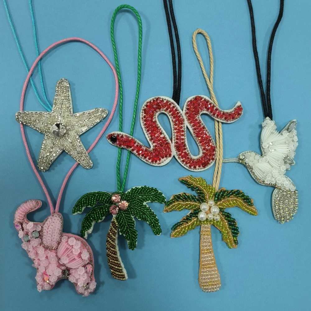 Handmade Beaded Animal/Plant Bag Charm Couple Pendant Purse/Handbag/Backpack/Wallet Hanging Decoration Keyring Accessories W250604