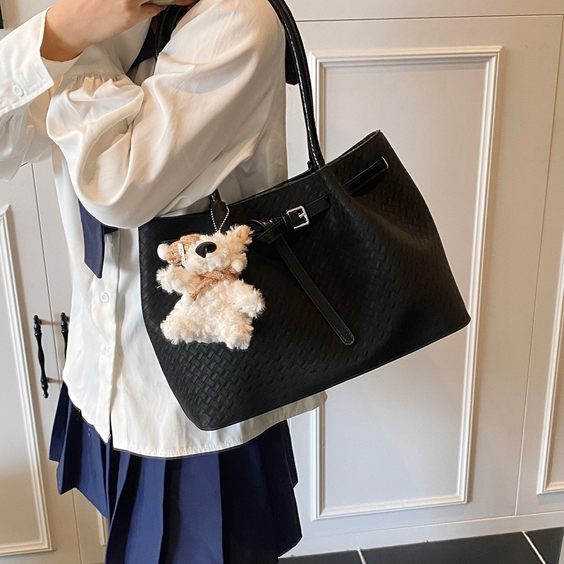 designer Large Capacity Niche Handheld Tote Bag for Women 2025 New Trendy Fashion Versatile High-Quality Texture Shoulder Crossbody Bag