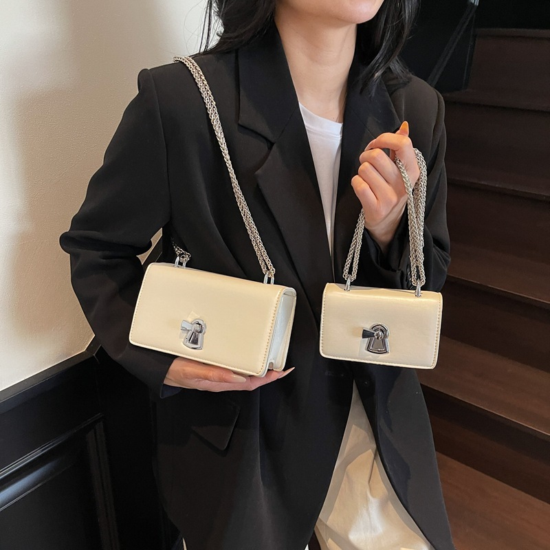 designer Texture Versatile Chain Bag for Women 2025 New Casual Fashion Single Shoulder Underarm Bag Trendy Crossbody Small Square Bag