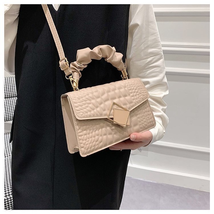 New Style Bag for Women 2025 New Simple Ladies Bag Solid Color Crossbody Bag Pleated Handbag Shoulder Bag Stone Pattern Small Square Bag New Free Deli