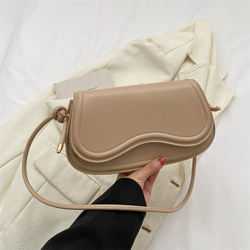 Women's winter new fashion niche design shoulder bag fashion crossbody bag designer women's fashion large capacity handbag