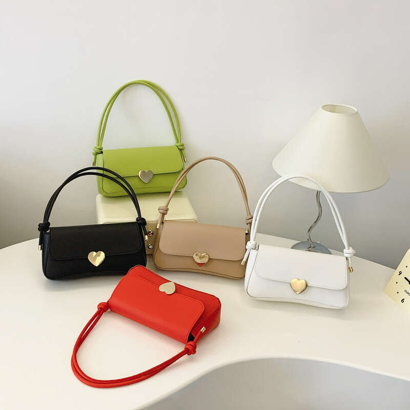 Minimalist Texture Underarm 2025 New High-end Heart Shoulder Small Square Commuter Crossbody Bag