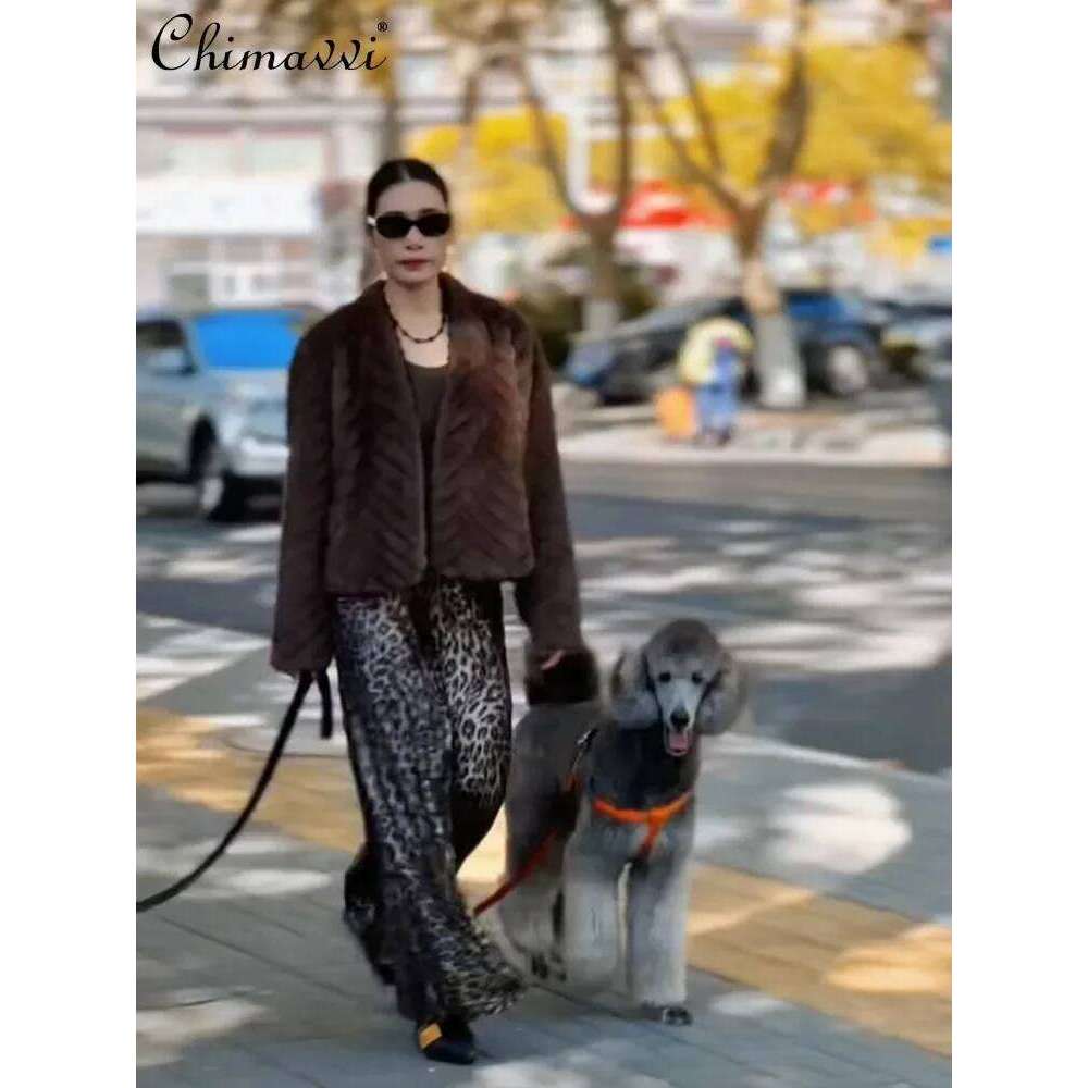 High Fashion Herringbone White Fluffy Short Coat Winter Clothes New Elegant Mink Veet Long Sleeve Warm Womens Jackets Top