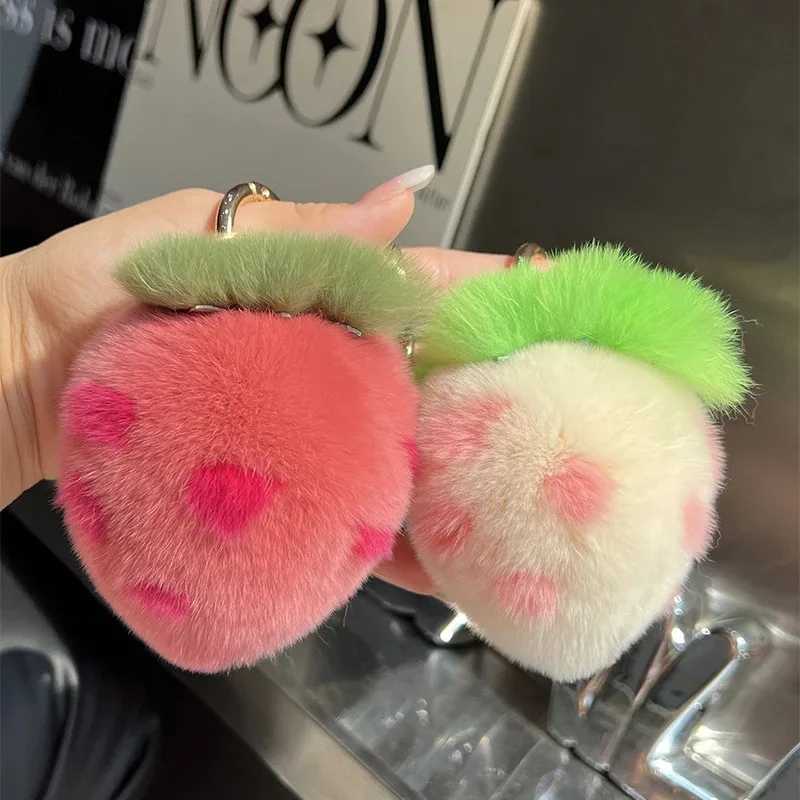 Rabbit Fur Keychain Plush Cute Cream Strawberry Bag Charms Phone Keychain Women Handbag Pendant Car Keyring Jewelry Ring Gift W250604