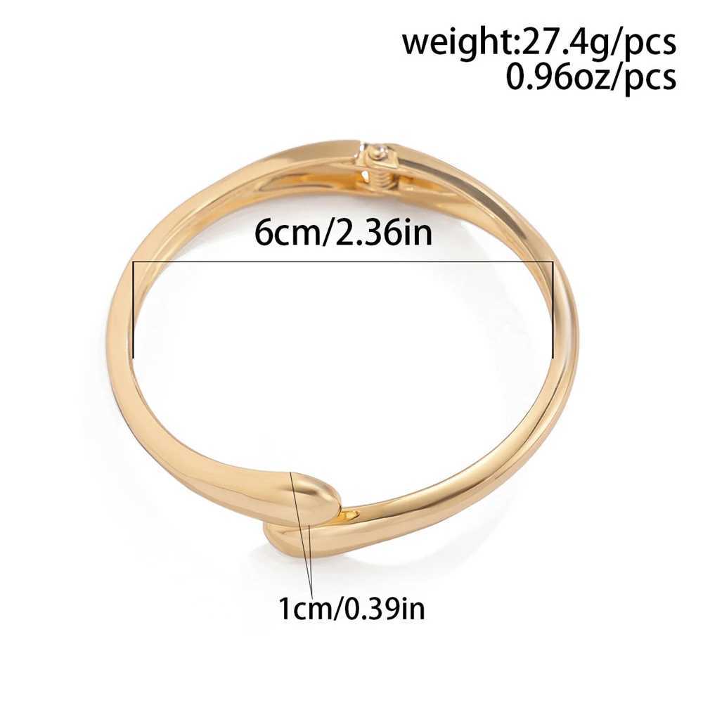 New Arrival Wide Metal Bangle Ring for Women Gold and Silver Color Chunky Waterdrop Open Wrist Cuff Thick Irregular Twisted Bracelet Jewelry V250605