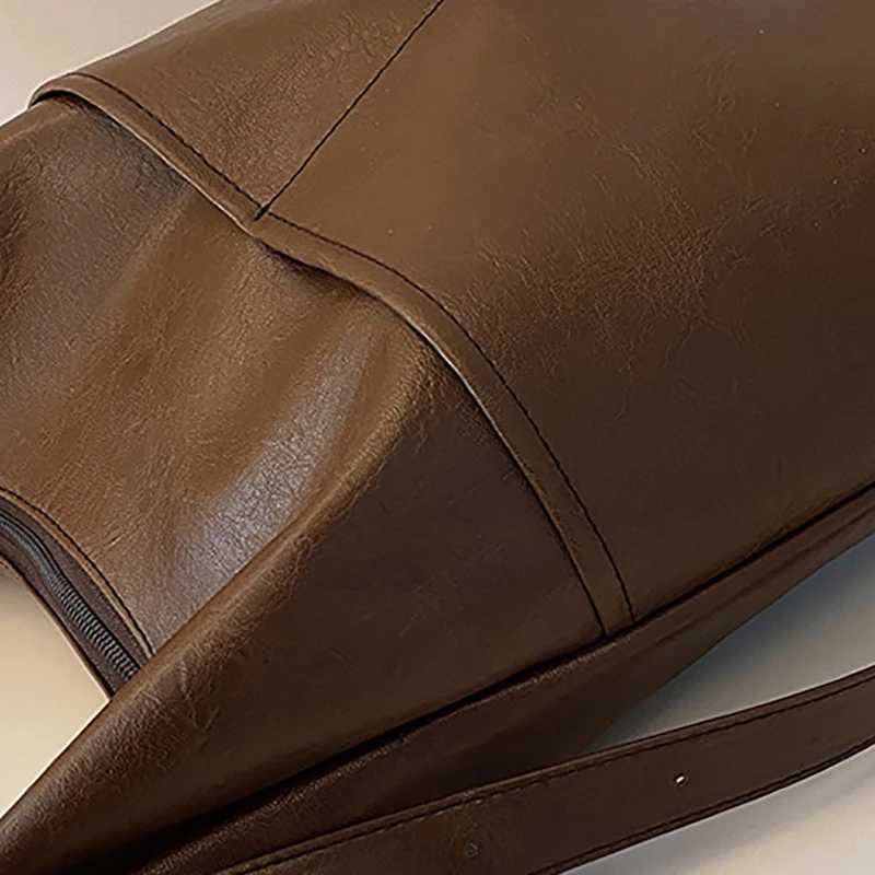 INS Simple Commuter Underarm Tote Large Capacity Premium Feeling Shoulder Crossbody BagXJ250604