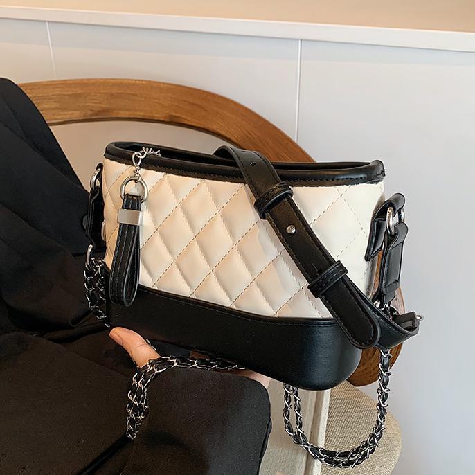 New Trend This Year's Shopping Bag Popular Quilted Free Shipping Chain Hobo Bag Versatile Stylish Small Designer Square Bag Internet Celebrity Cr