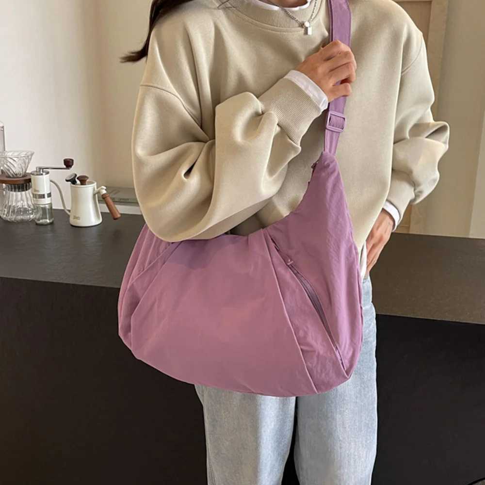 Lightweight pleated dumpling bag womens bag casual crossbody bag large-capacity versatile solid-color single-shoulder bag A-DH XJ250604