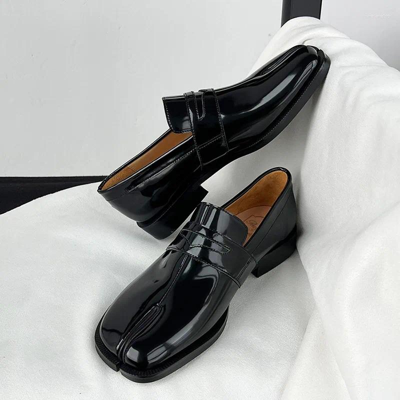 Dress Shoes Split Toe Tabi Loafers Women Single Platfrom Soft Leather Soles Solid Color Flats Casual