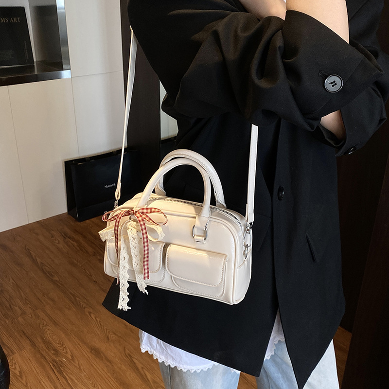 designer High-end Korean Style Commuter Handbag for Women 2025 New Large Capacity Double Pocket Shoulder Underarm Boston Bag