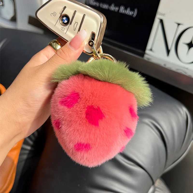 Y2K Fashion Real Rex Rabbit Fur Strawberry Pendant Fur Keychain for Bags Womens Bag Backpack Strawberry Keychain Accessories W250604