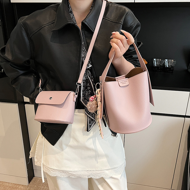 designer High-End Underarm Bag for Women 2025 New Trendy Fashion Versatile Shoulder Bag Mother-Daughter Bag Crossbody Bucket Bag