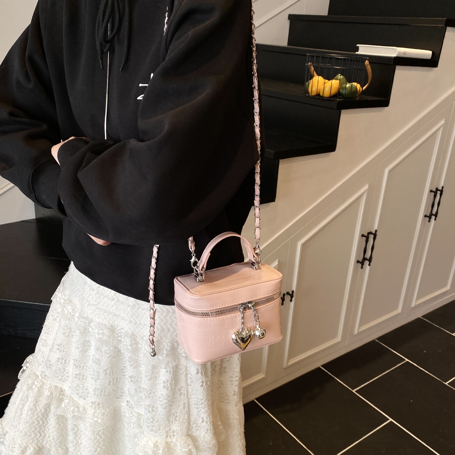 designer High-end Handbag for Women 2025 New Versatile Chain Crossbody Bag Summer Super Popular Handheld Box Small Square Bag