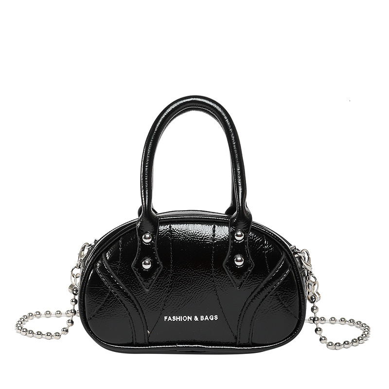 designer 2025 New Fashion Casual Commuter Chain Handbag Pillow Bag for Women Unique Design Personality Shoulder Crossbody Bag