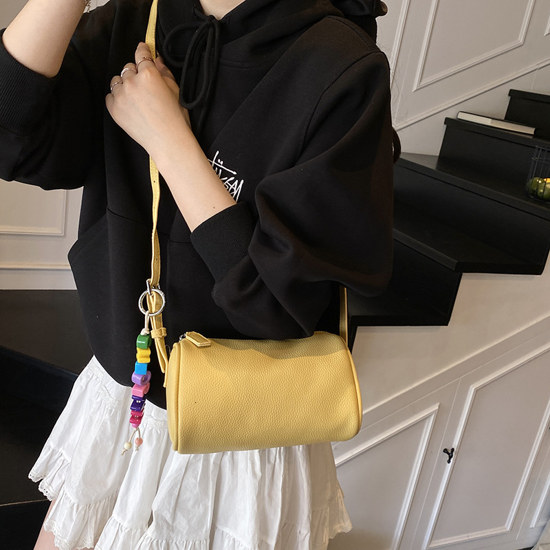 designer 2025 New Fashion Versatile Simple Casual Small Round Bag Single Shoulder Crossbody Bag Niche Mini Pillow Bag for Women